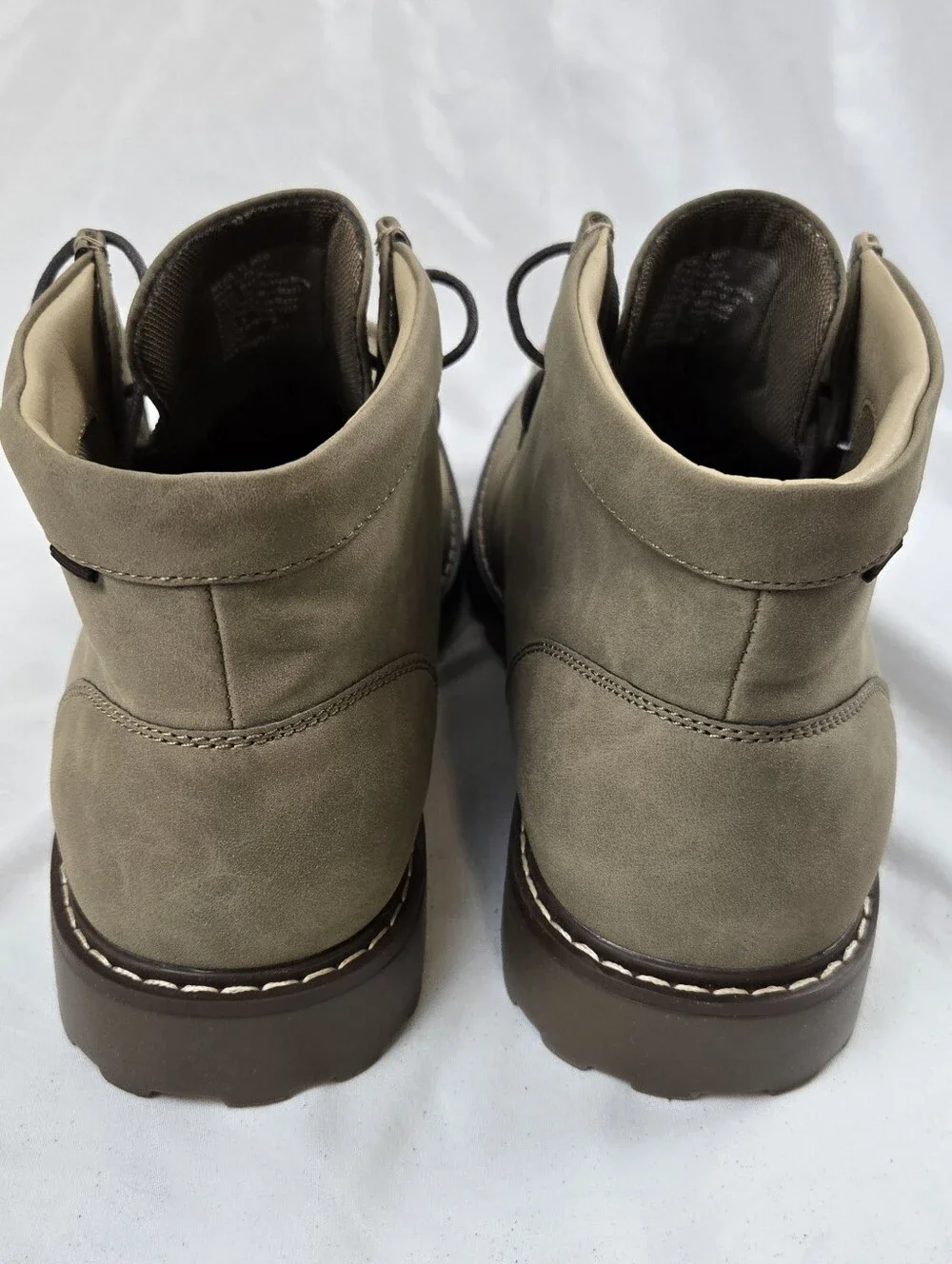 Sonoma Goods For Life Foster Men's Chukka Boots Size 11 Taupe New in Box